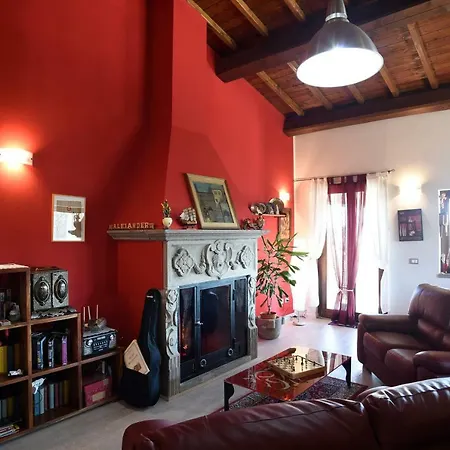 Guest house Farfalla Bianca 3*